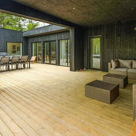 Amazing In With Sauna